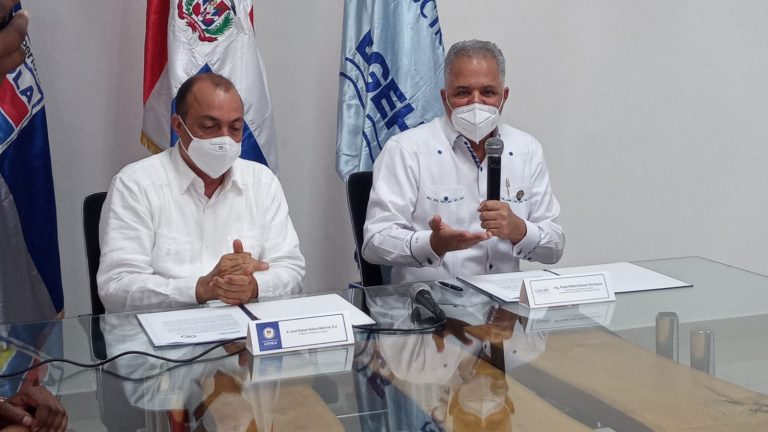 EGEHID becará a estudiantes de zonas de influencia de complejos hidroeléctricos.