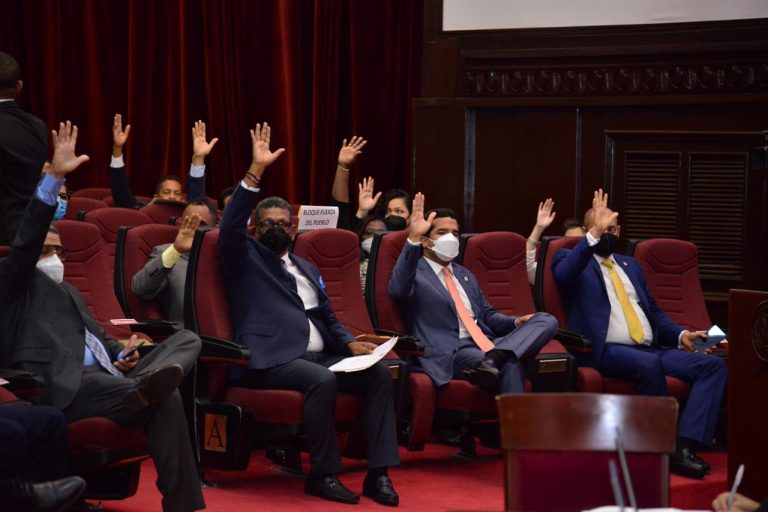 Bloque de Diputados de la Fuerza del Pueblo somete resolución para creación del museo del merengue dominicano Johnny Ventura