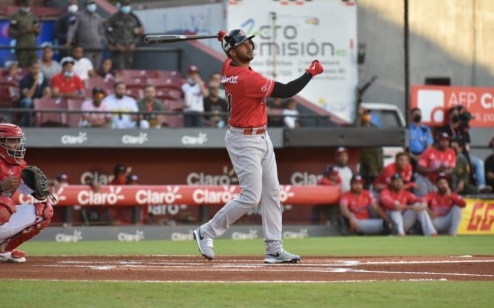 Aaron-Hicks-2-1-1080x675