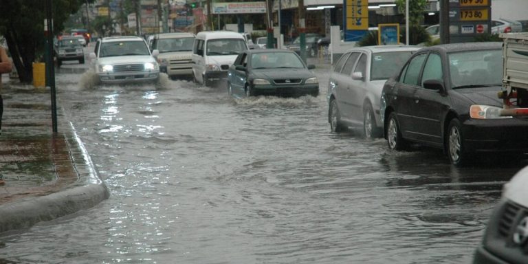 Día de Las Mercedes con paraguas: lluvias en la tarde y monitoreo de zona con potencial ciclónico