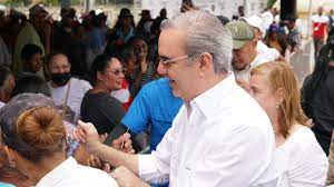 abinader de viaje