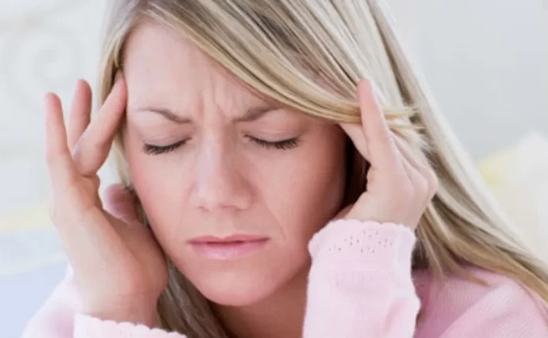 Rasgos de Perfeccionismo podrían detonar episodios de Migraña
