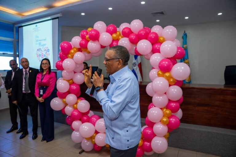 Director Migración Venancio Alcántara destaca avances de mujeres dominicanas en ocasión al Día Internacional de la Mujer