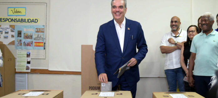 votando