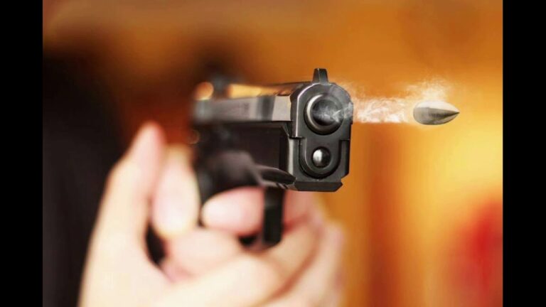 Sicarios disparan contra carro público y matan a uno de sus pasajeros en La Romana
