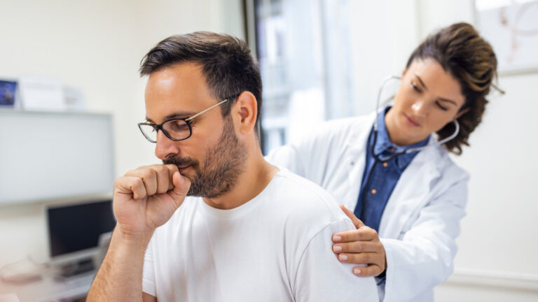 Neumólogos llaman a la población a cuidarse ante el predominio de la Influenza A