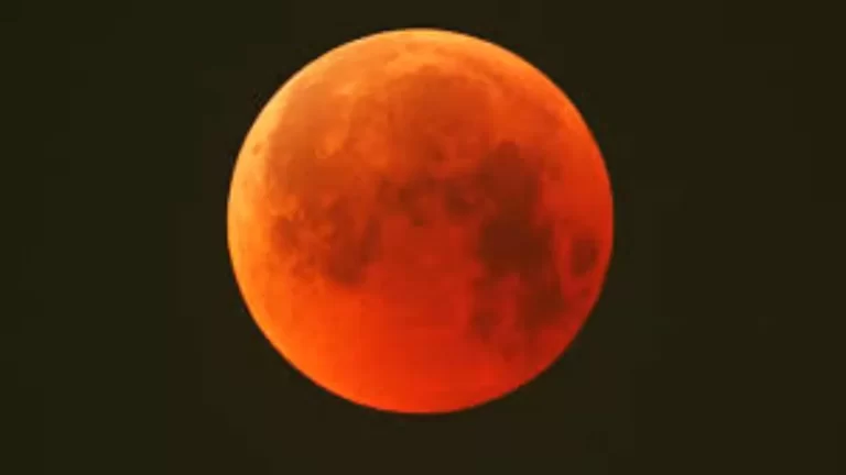 Fenómeno astronómico: Luna de sangre ilumina cielos de Asia y América