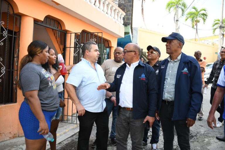 Rolfi Rojas sale a las calles tras reunión con el presidente Abinader y lidera respuesta en zonas afectadas por lluvias
