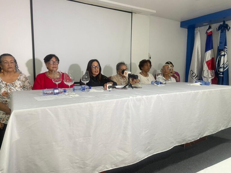 Indignación entre bioanalistas pensionados: anuncian protesta por aumento de pensiones