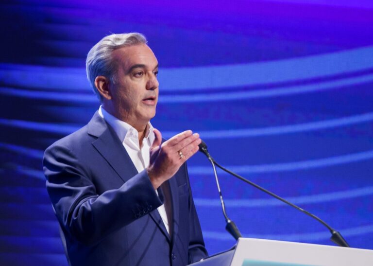 Arranca el proceso de diálogo nacional en medio de incertidumbre internacional