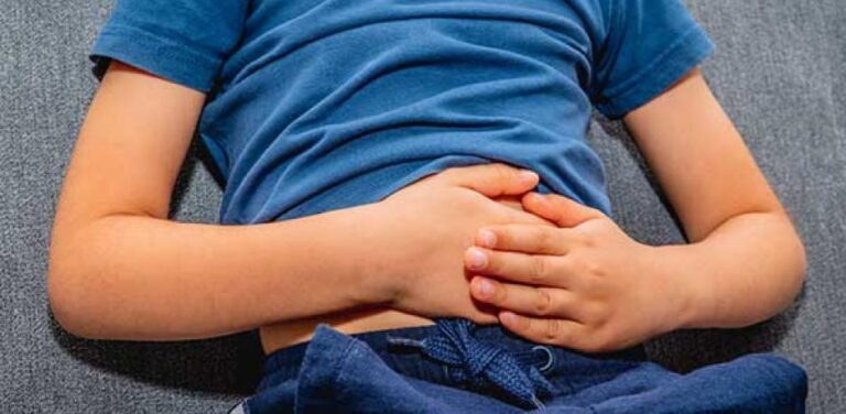 Lluvias pasan factura: suben enfermedades digestivas en niños