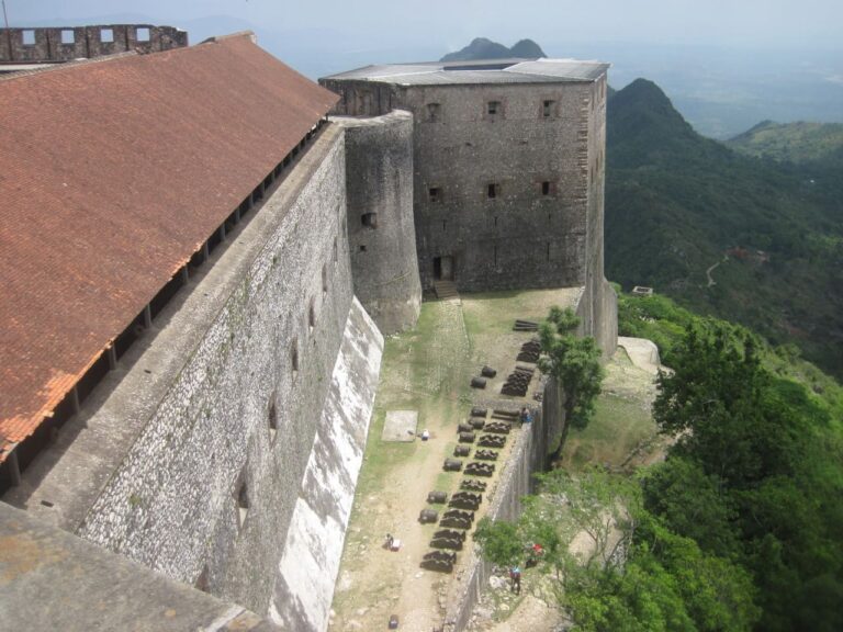 Dolor y alarma tras incidente en la Ciudadela Laferrière