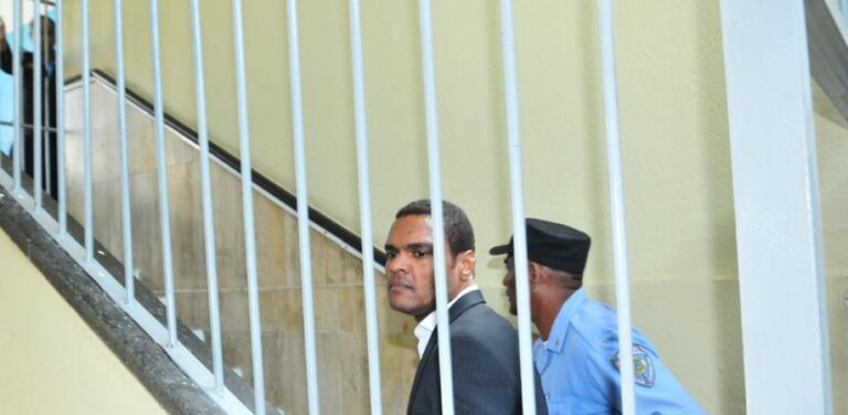 Tensión en tribunales: buscarán encarcelar de nuevo a Donni Santana