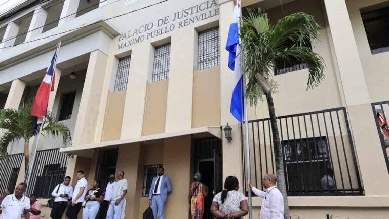 Vuelve a posponerse audiencia contra acusada de crimen infantil en San Cristóbal