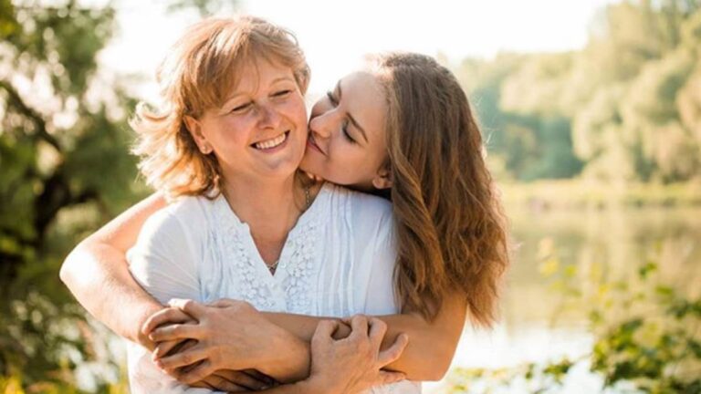 Amor que une generaciones: así celebra el país el Día de las Madres