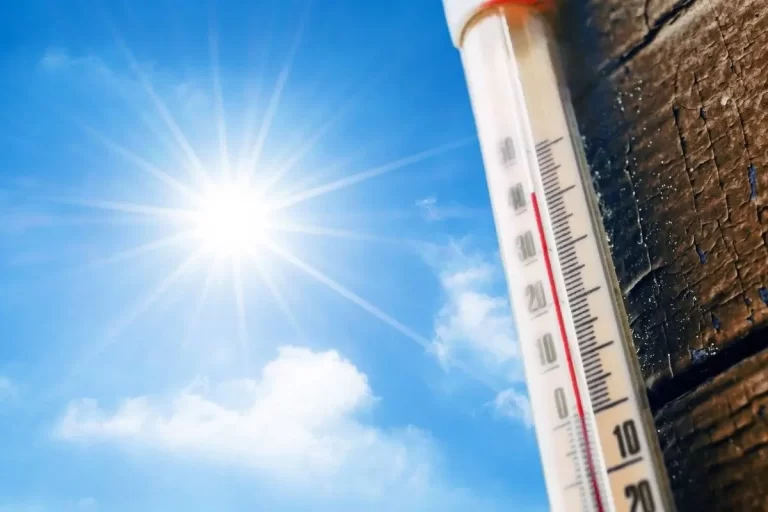 Nubes dispersas no impedirán el intenso calor de este sábado