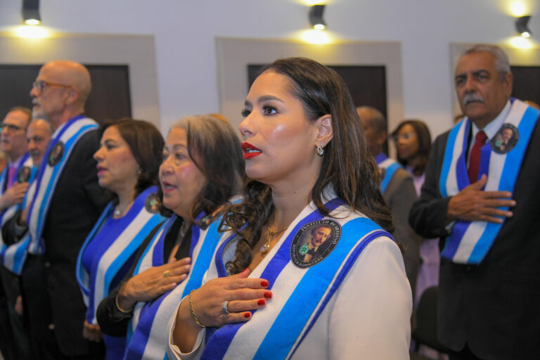 Ingresan al Instituto Duartiano nuevos miembros de honor en ceremonia oficial