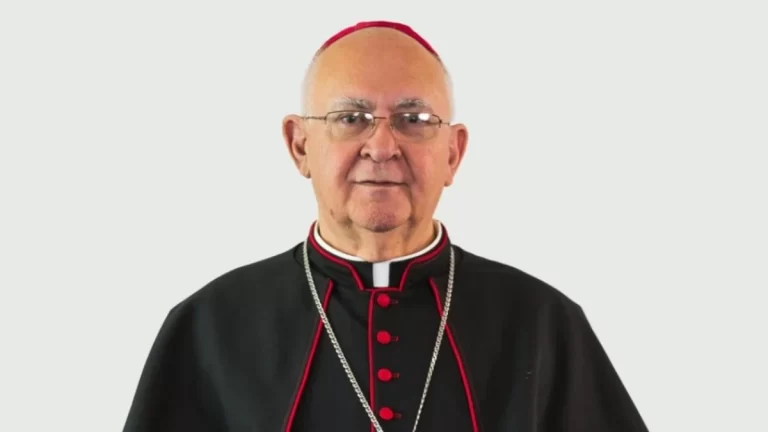 Entre oraciones y homenajes, despiden a monseñor Antonio Camilo en el Santo Cerro