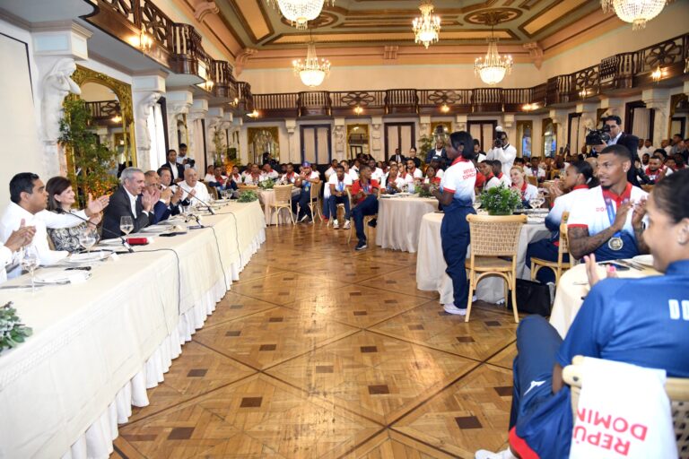 Del podio al apoyo estatal: Abinader incorpora a medallistas olímpicos a programa deportivo