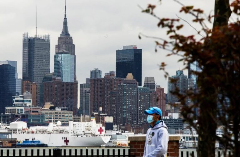 Repunte de COVID-19 en NYC deja más de 500 afectados y 12 muertos