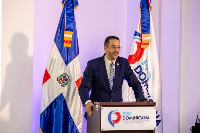 Exportaciones dominicanas marcan récord de US$10,563.2 millones en enero-agosto de 2026 El crecimiento interanual de las exportaciones de mercancías fue de 11.4%, equivalente a US$1,084.0 millones adicionales.