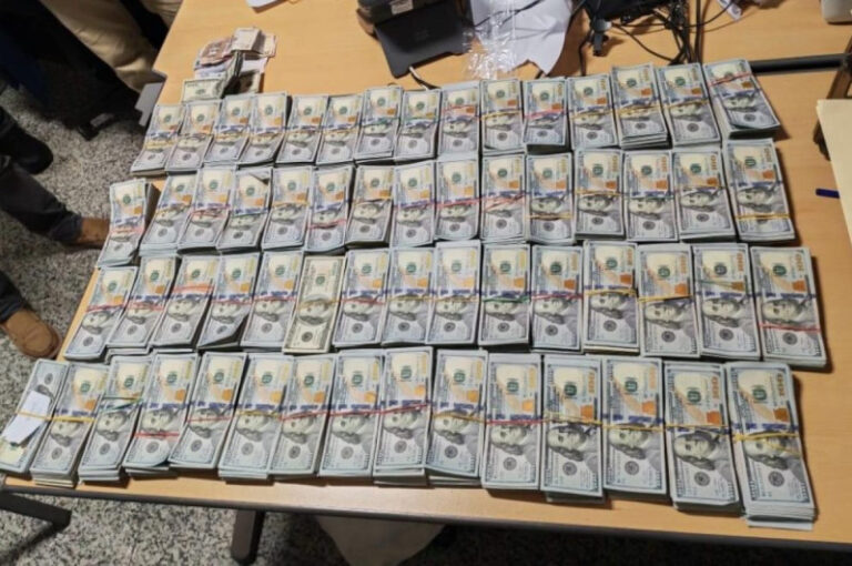 Aduanas detiene a colombiano y le ocupa US$600 mil en el Aeropuerto de Las Américas