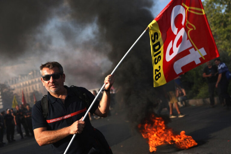 Malestar ciudadano eleva la presión social en Francia